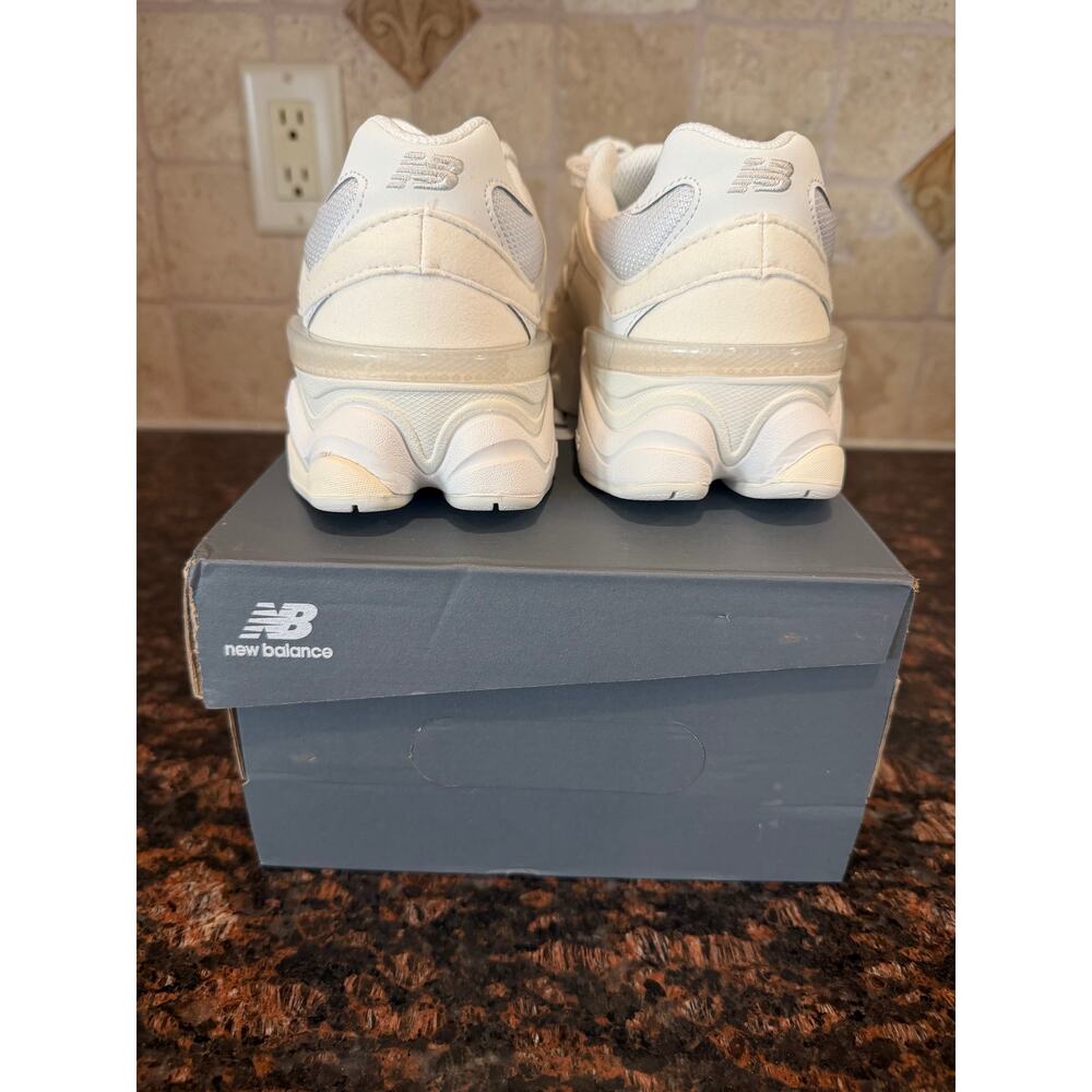 New Balance 9060 | Sea Salt White | Size 5.5Y/7W BRAND NEW - Picture 4 of 5